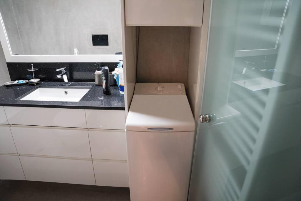 Sigma Sauna Nest Athens Exterior photo